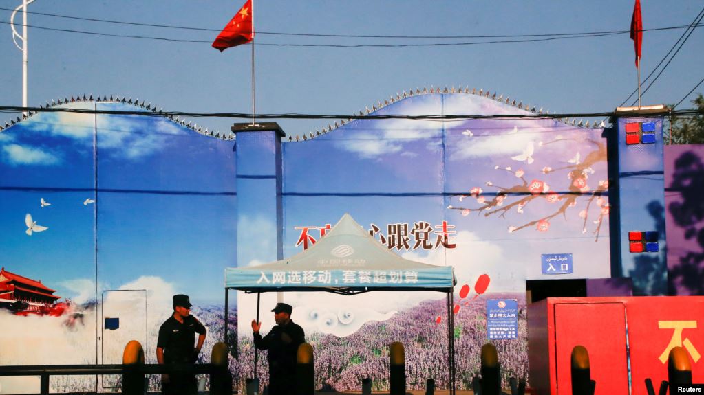 США обвинили Китай в геноциде уйгуров