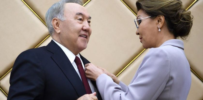 Экс-премьер Казахстана Акежан Кажегельдин: семье Назарбаева придется уйти