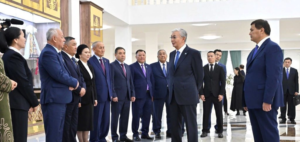 Без наследников. Зачем президент Казахстана усиливает парламент и зачищает окружение